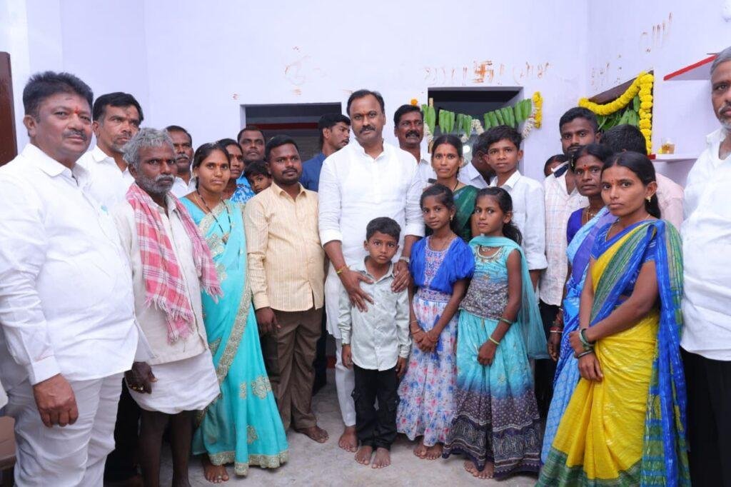 చల్మెడ గ్రామంలో ఇందిరమ్మ గృహప్రవేశం