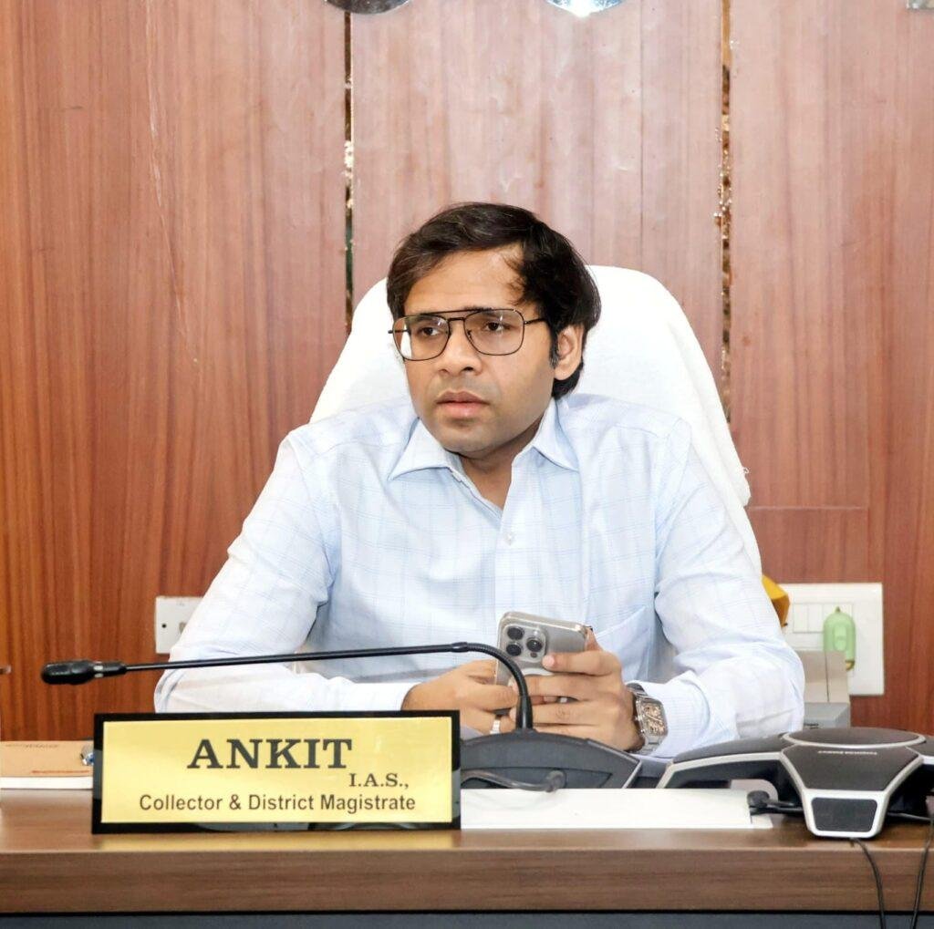 ప్రజావాణికి అధికారులు సకాలంలో హాజరు కావాలి: భద్రాద్రి జిల్లా కలెక్టర్ అంకిత్  డేట్లైన్: