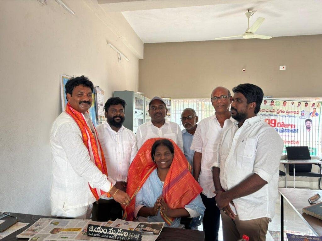 అన్నపురెడ్డిపల్లి శివాలయ ప్రతిష్టకు ఆహ్వానం