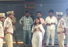అర్ధరాత్రి మహిళా పోలీస్ కమిషనర్ సంచలన ఆపరేషన్