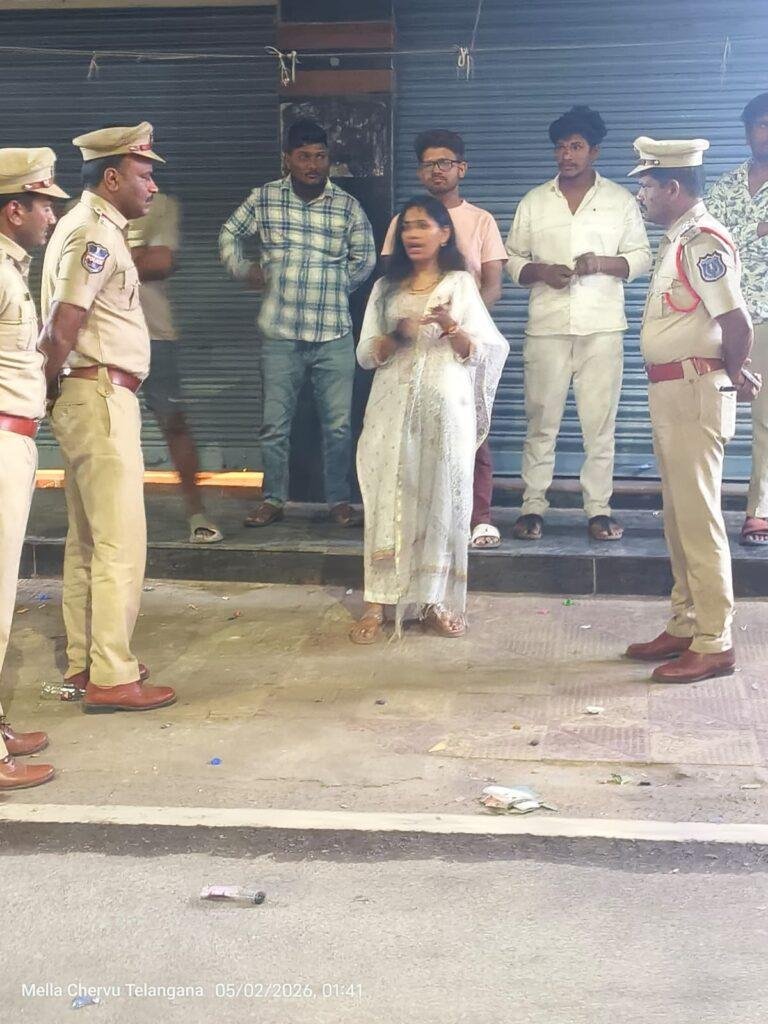 అర్ధరాత్రి మహిళా పోలీస్ కమిషనర్ సంచలన ఆపరేషన్