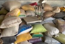 హయత్నగర్లో భారీగా పీడీఎస్ బియ్యం పట్టివేత