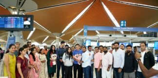 మలేషియాలో కేటీఆర్కు ఘన స్వాగతం