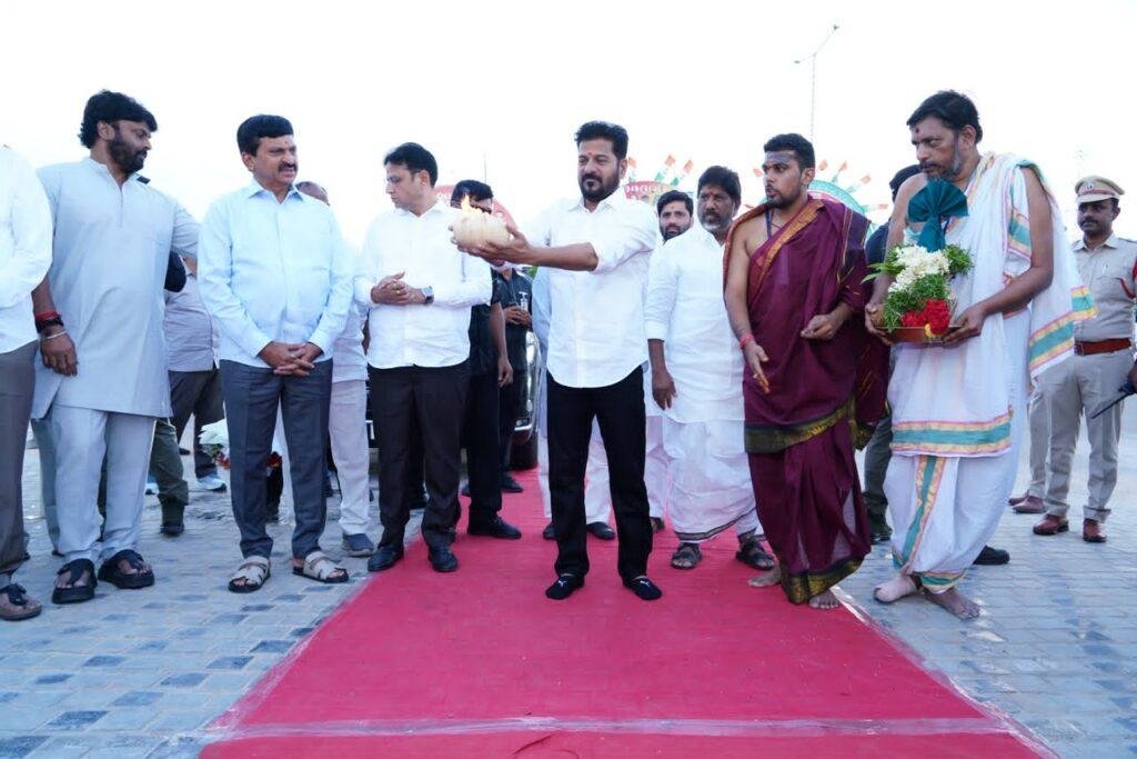 ప్రపంచానికి దిక్సూచిగా ఫ్యూచర్ సిటీని తీర్చిదిద్దుతాం: సీఎం రేవంత్ రెడ్డి