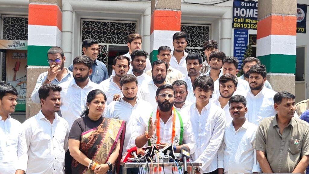 మీనాక్షి నటరాజన్ నామినేషన్ తిరస్కరణ ప్రజాస్వామ్యంపై దాడి: బల్మూర్ వెంకట్