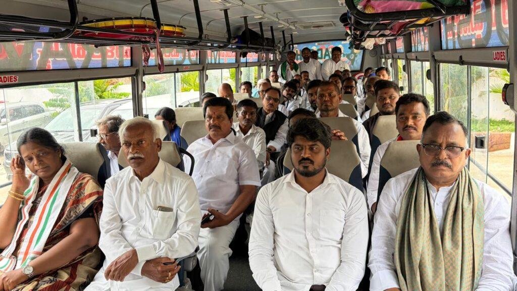 విజయవంతంగా కొనసాగుతున్న ‘జ్ఞాన చైతన్య బస్సు యాత్ర’