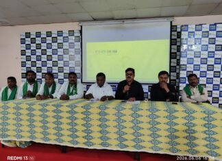 గోదావరి ఇసుకపై సీబీఐ దర్యాప్తు జరపాలి